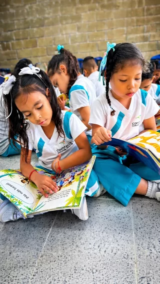 Instagram post from comfacoroficial. This post is in position 1.