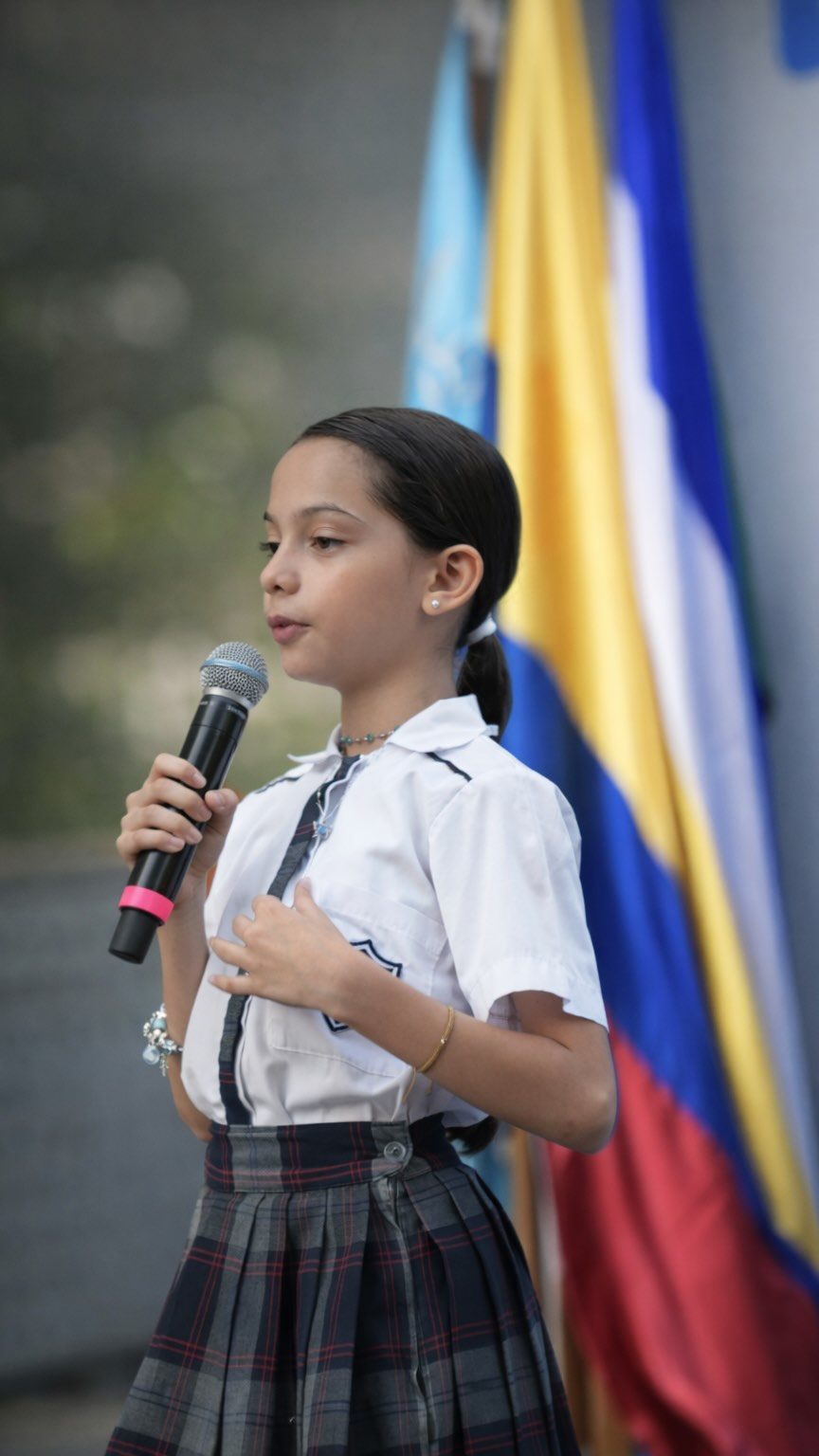 Instagram post from comfacoroficial. This post is in position 0.