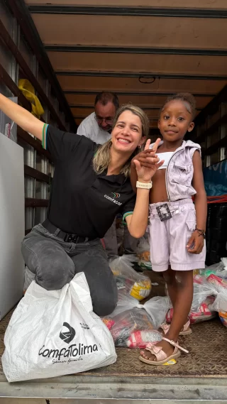 Instagram post from comfacoroficial. This post is in position 2.