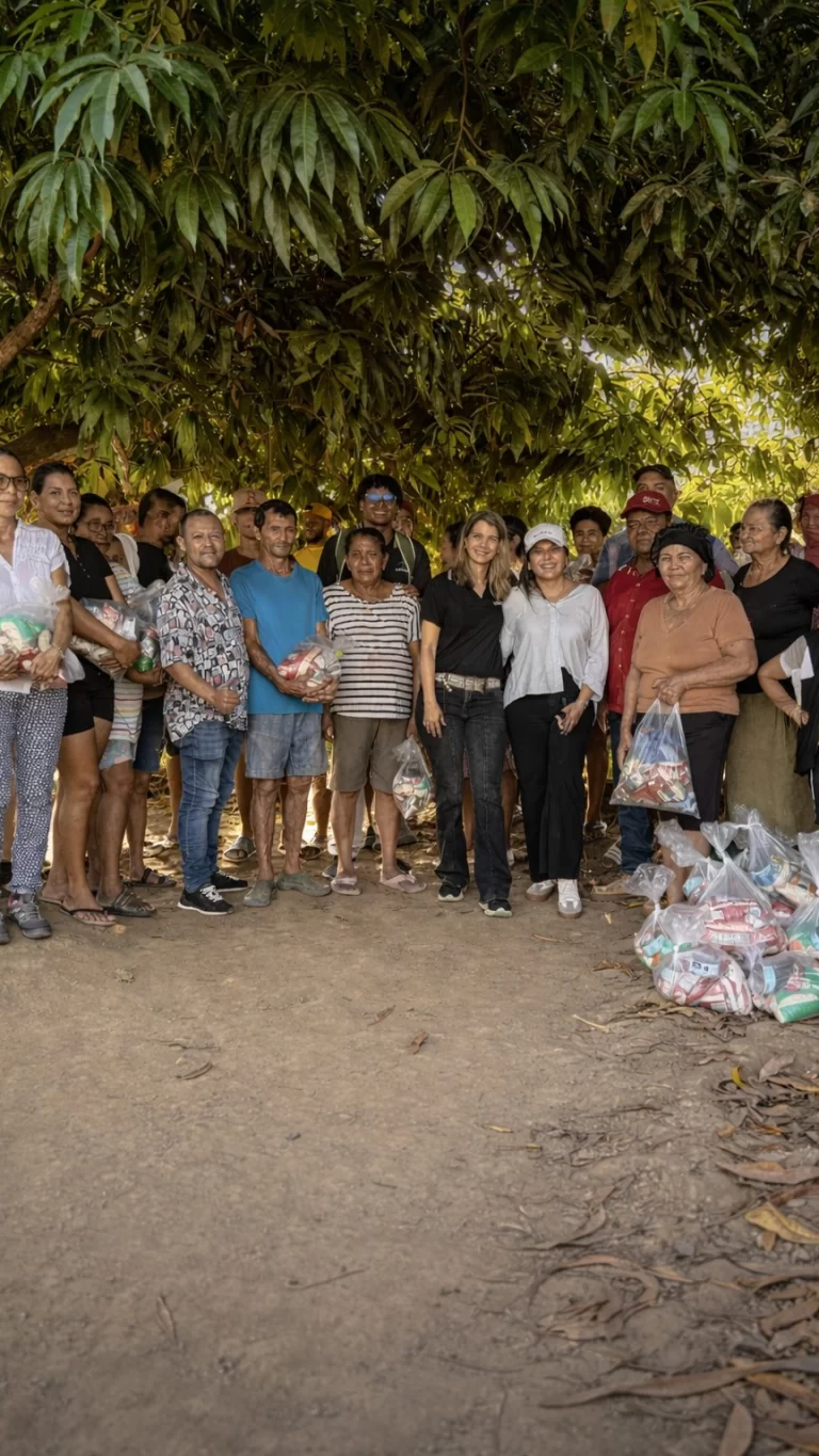 Instagram post from comfacoroficial. This post is in position 4.